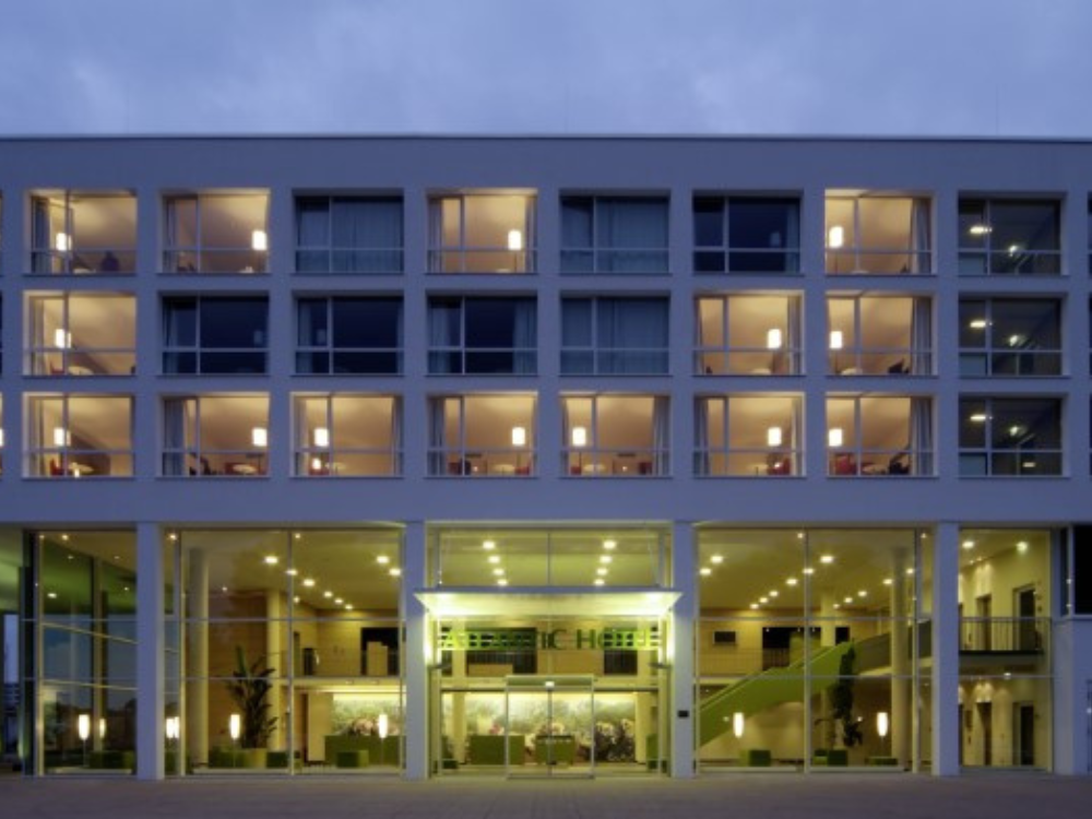 ATLANTIC Hotel Rennbahn